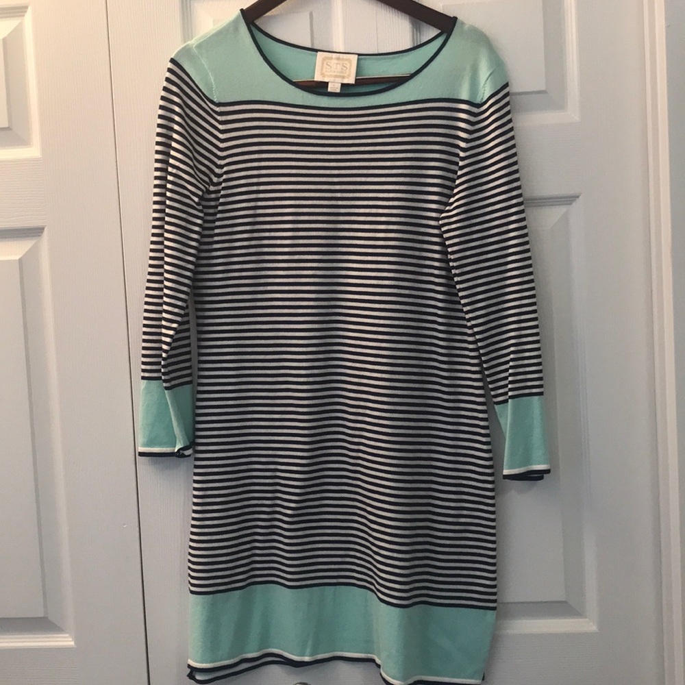Gently used condition Sail to Sable knit dress